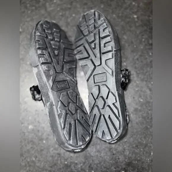 NEW VANS SOLID BLACK STYLE 93 CRUSHED VELVET MARY JANE SNEAKERS WITH BUCKLE 9.5 - Picture 12 of 13
